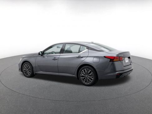 Used 2026 Nissan Altima 2.5 SV FWD image 7