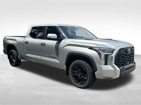 Used 2022 Toyota Tundra Limited w/ TRD Off-Road Package AWD/4WD image 10