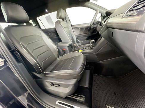 Used 2022 Volkswagen Tiguan SEL R-Line image 26