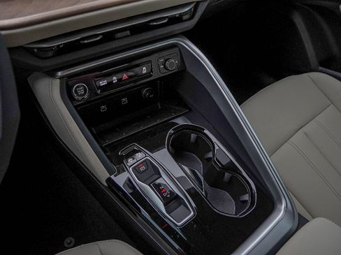 New 2025 Audi Q5 Premium Plus image 12