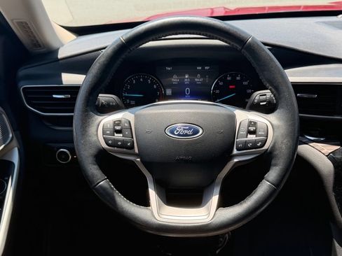 Used 2023 Ford Explorer Limited w/ Equipment Group 301A RWD image 44
