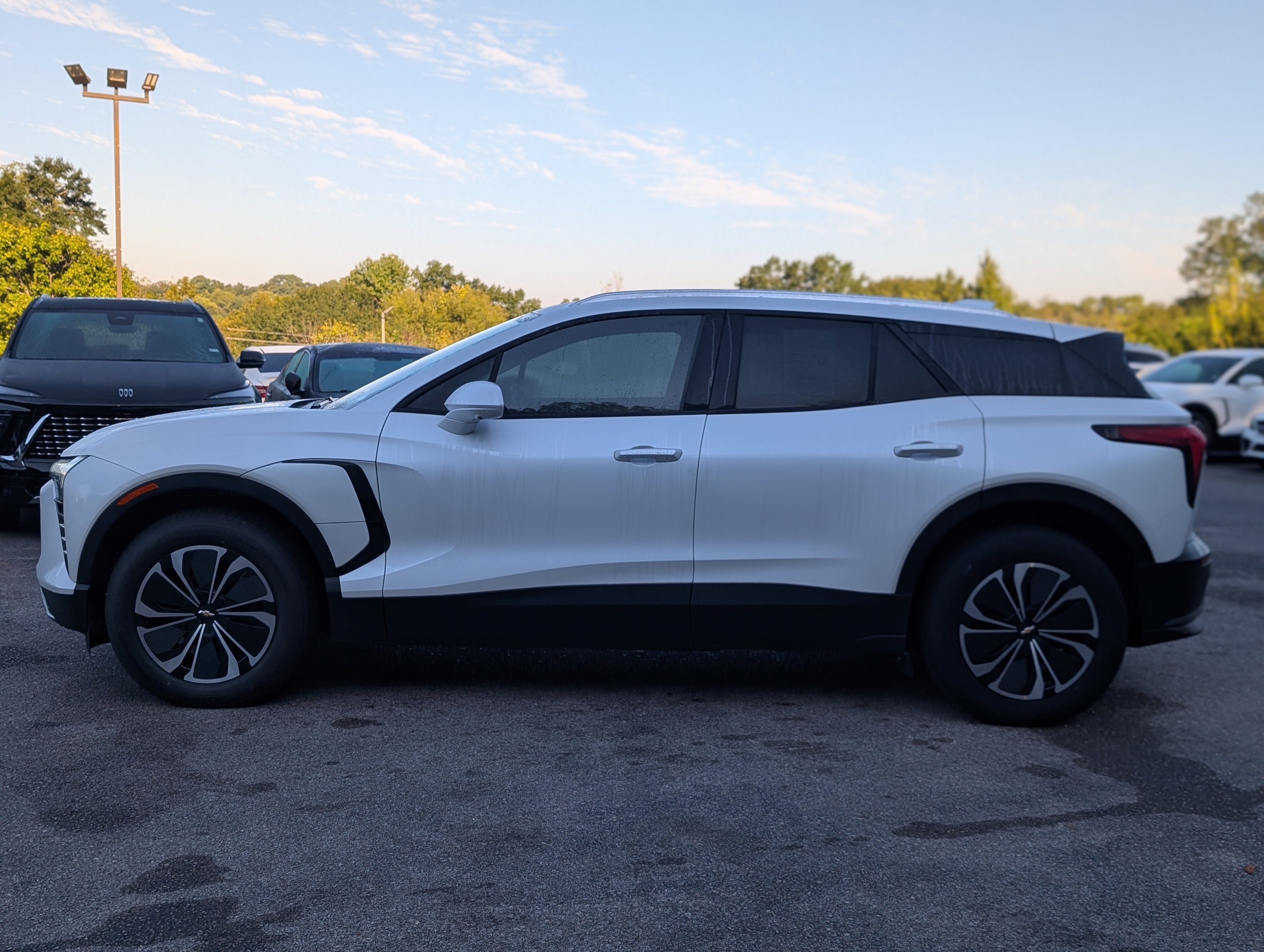 Used 2024 Chevrolet Blazer EV LT AWD/4WD image 6