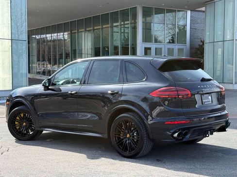 Used 2016 Porsche Cayenne Turbo S image 67