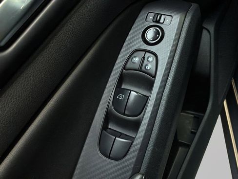 Used 2022 Nissan Altima 2.5 SV FWD image 12