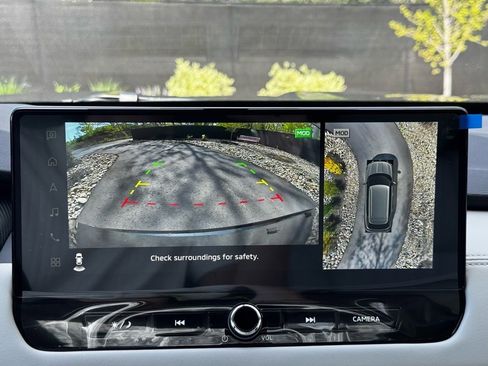 New 2025 Mitsubishi Outlander AWD image 36