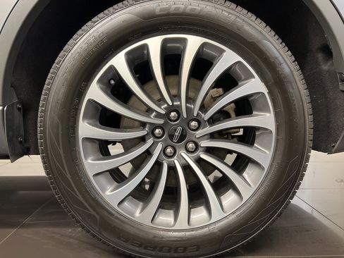 Certified 2023 Lincoln Aviator AWD w/ Premium Package image 7