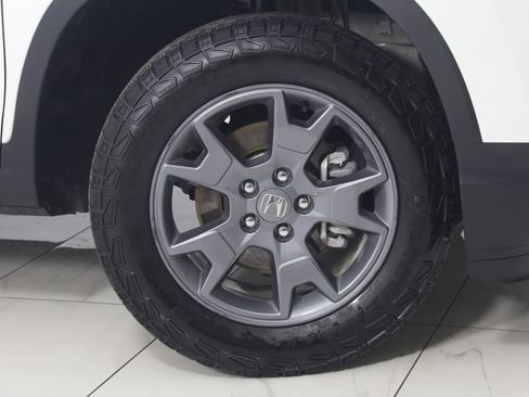 Used 2024 Honda Passport TrailSport image 15