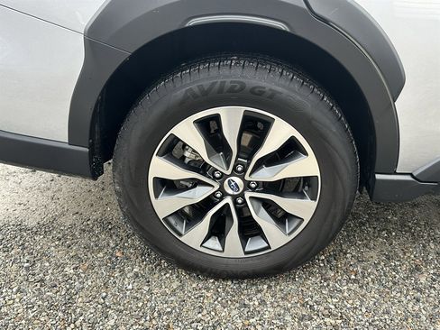 Used 2024 Subaru Outback Limited image 30