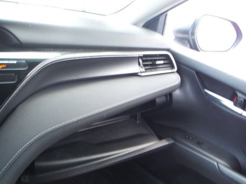 Used 2021 Toyota Camry XSE FWD image 27