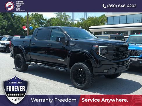 Used 2023 GMC Sierra 1500 Elevation w/ Preferred Package AWD/4WD image 8