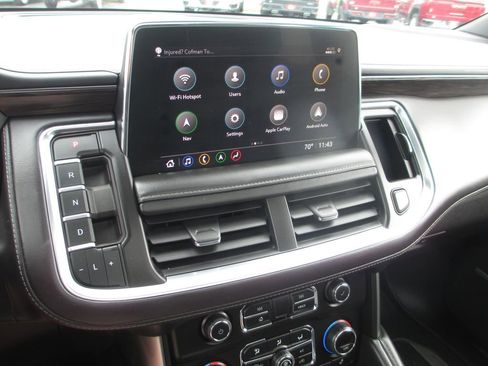 Used 2021 Chevrolet Tahoe Z71 w/ Rear Media and Nav Package AWD/4WD image 32