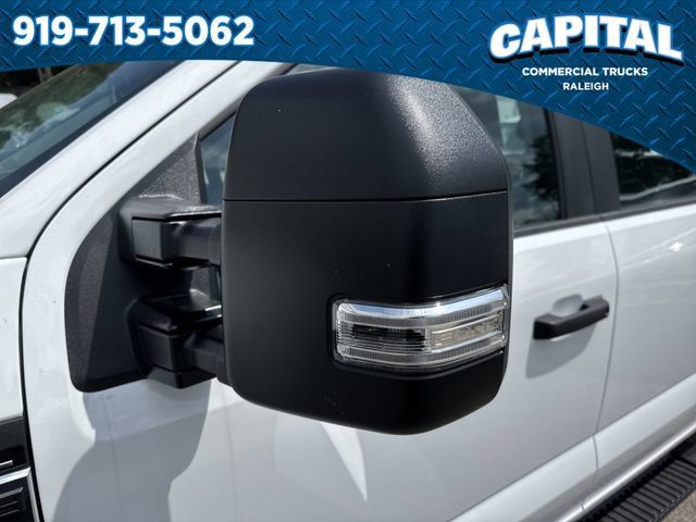 New 2026 Ford F250 XL w/ XL Chrome Package AWD/4WD image 14