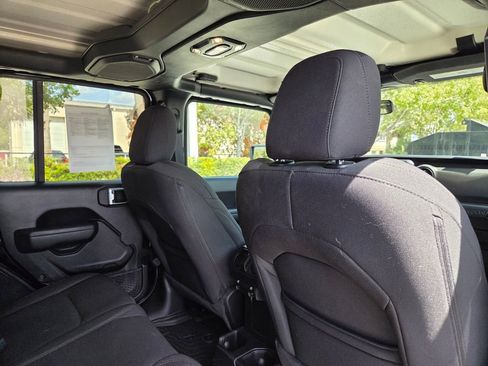 Used 2023 Jeep Wrangler Sport S image 12