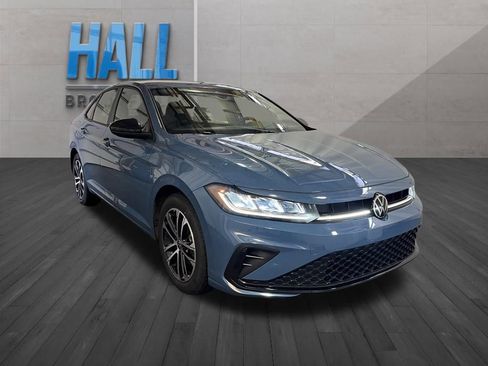 Certified 2025 Volkswagen Jetta Sport image 8