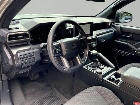 Used 2026 Toyota 4Runner SR5 RWD image 18