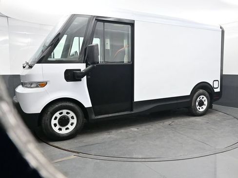 Used 2024 Chevrolet Brightdrop 400 w/ Commercial Equipment Package AWD/4WD image 3
