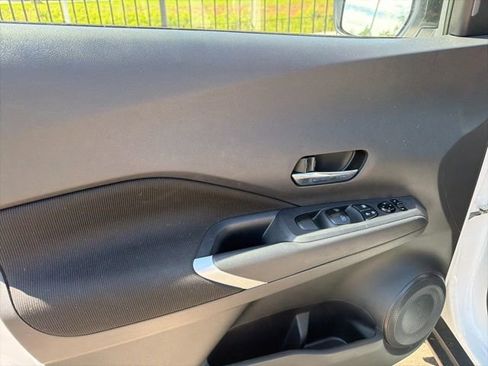 Used 2023 Nissan Kicks SV FWD image 15