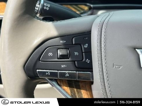 Used 2023 Cadillac Escalade ESV Sport Platinum AWD/4WD image 30