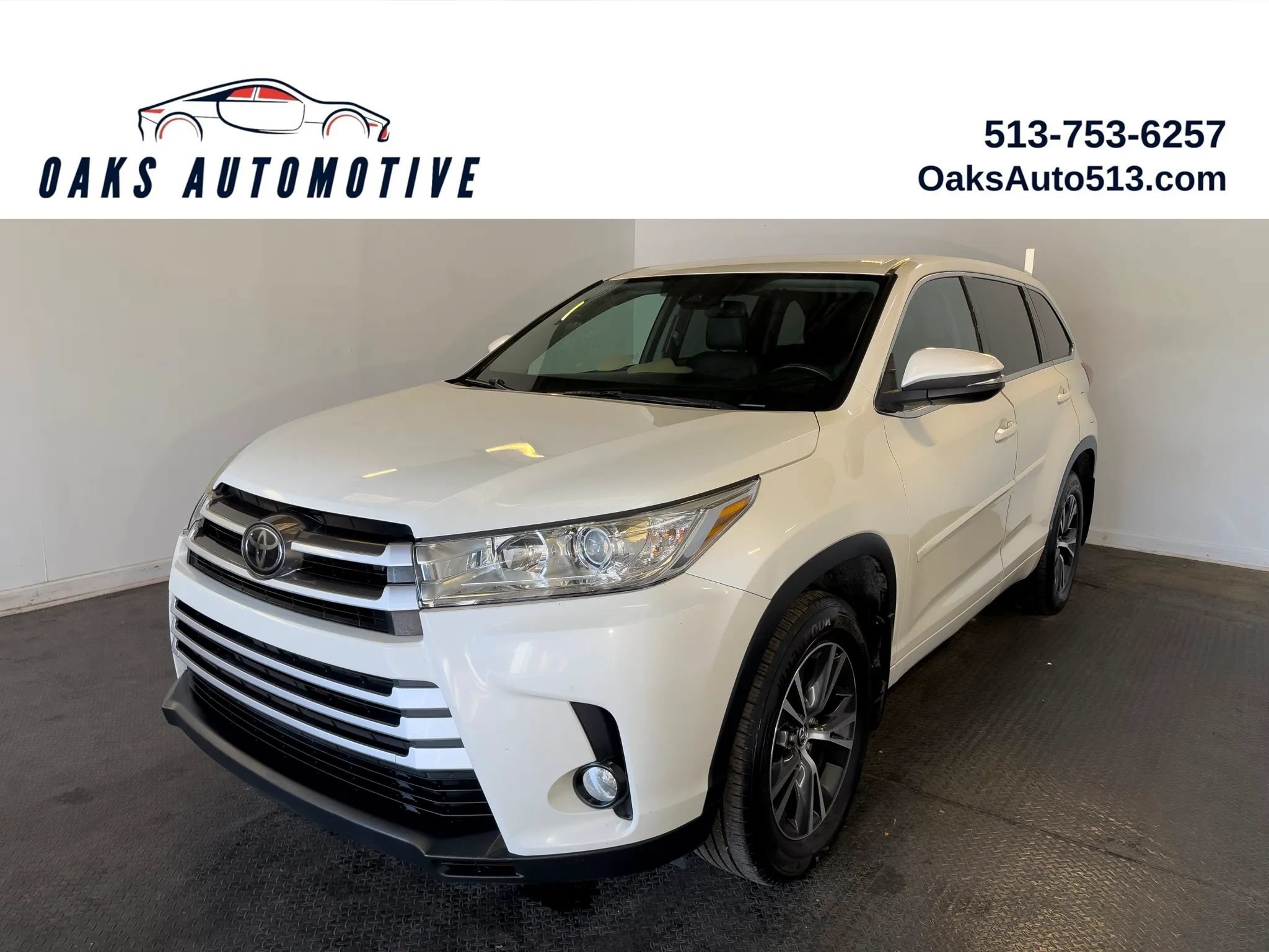 Used 2017 Toyota Highlander Plus AWD/4WD image 1