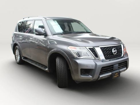 Used 2019 Nissan Armada SV image 8