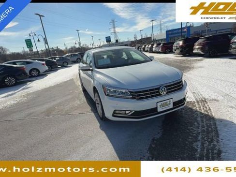Used 2018 Volkswagen Passat 2.0T SE image 3