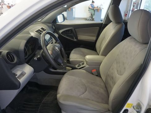 Used 2011 Toyota RAV4 4WD w/ Base L4 Extra Value Pkg image 13