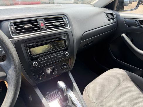 Used 2014 Volkswagen Jetta S FWD image 18