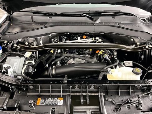 Used 2025 Ford Explorer ST-Line RWD image 30
