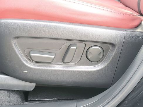 Certified 2025 MAZDA CX-70 Plug-In Hybrid w/ Premium Plus image 6