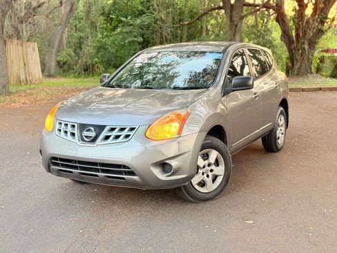 Used 2013 Nissan Rogue S image 1
