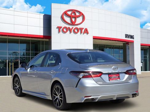 Certified 2024 Toyota Camry SE image 3