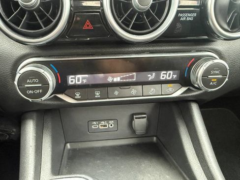 Used 2021 Nissan Sentra SV FWD image 19