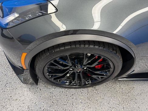 Used 2019 Chevrolet Corvette Z06 RWD image 27