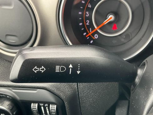 Used 2019 Jeep Wrangler Unlimited Sport AWD/4WD image 19