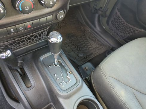 Used 2015 Jeep Wrangler Unlimited Sport w/ Quick Order Package 24S image 26