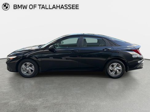 Used 2024 Hyundai Elantra SE image 9