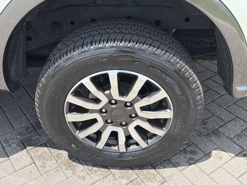 Used 2019 Ford Ranger Lariat w/ Equipment Group 501A Mid AWD/4WD image 15