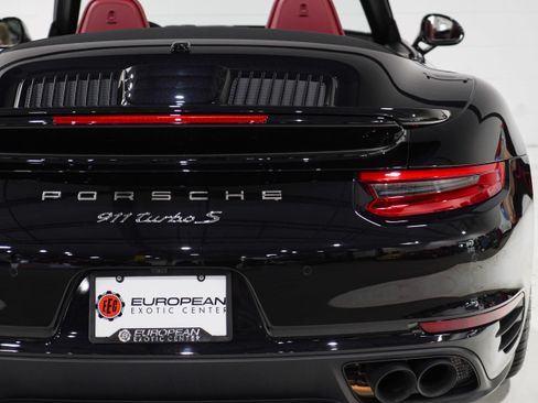 Used 2017 Porsche 911 Turbo S AWD/4WD image 38