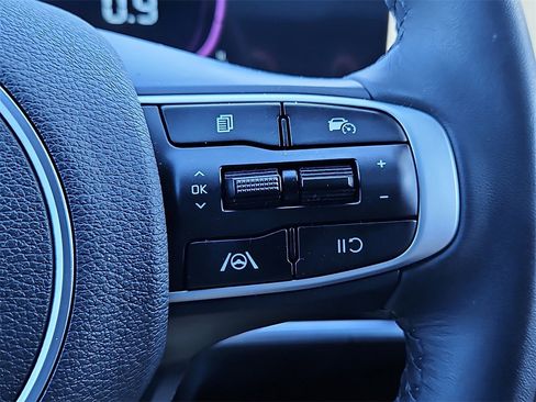 Used 2025 Kia Sportage X-Line w/ Premium Package image 28