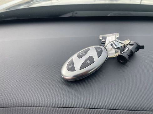 Used 2025 Hyundai Kona SEL image 22