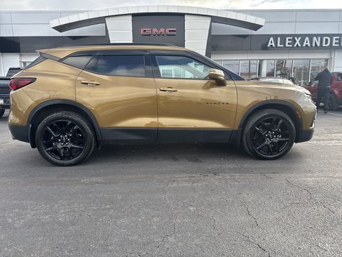 Used 2019 Chevrolet Blazer LT image 2