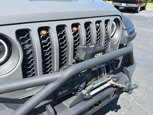Used 2021 Jeep Gladiator Mojave AWD/4WD image 20