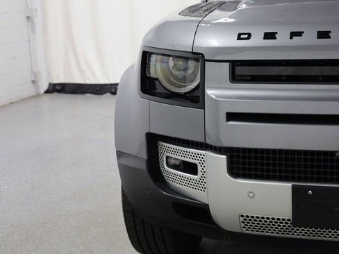 Used 2020 Land Rover Defender 110 SE image 15