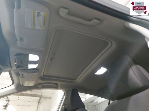 Certified 2025 Subaru Crosstrek 2.0i Premium image 31