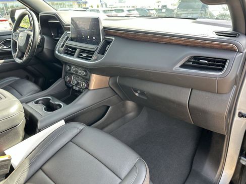 Used 2024 Chevrolet Tahoe High Country image 32