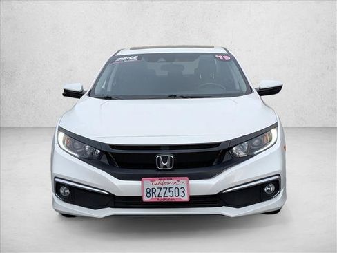 Used 2019 Honda Civic EX image 2