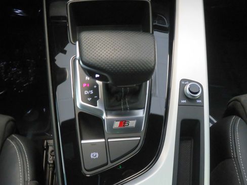 Used 2020 Audi S4 Premium w/ Convenience Package image 45
