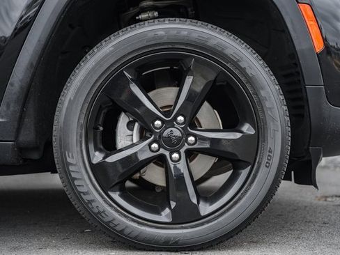 Used 2022 Jeep Grand Cherokee Altitude image 20