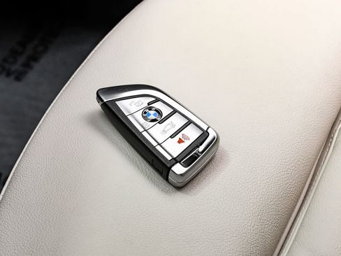 Used 2019 BMW Z4 sDrive30i w/ M Sport Package image 50