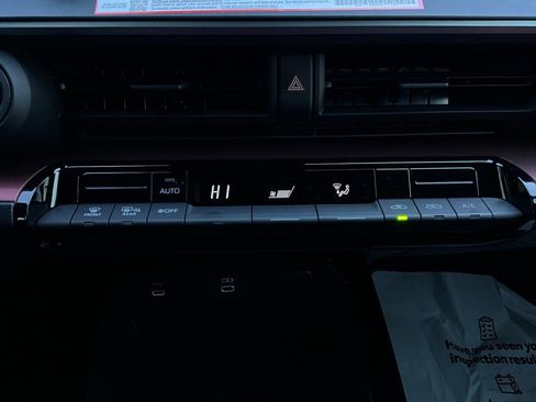 New 2026 Toyota Prius Plug-In Hybrid image 24